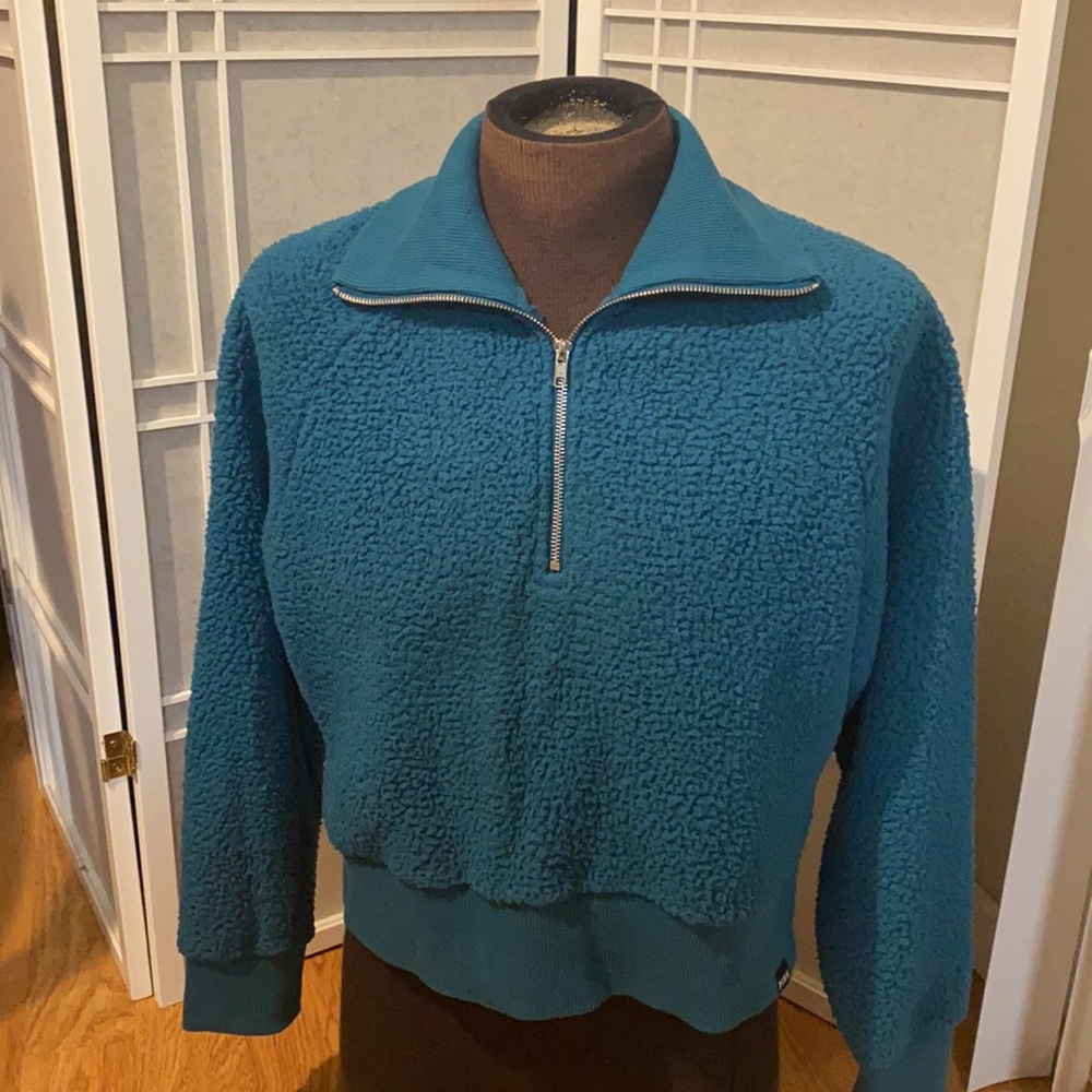 Pink Crop Micro Fleece - Picture 8 of 9